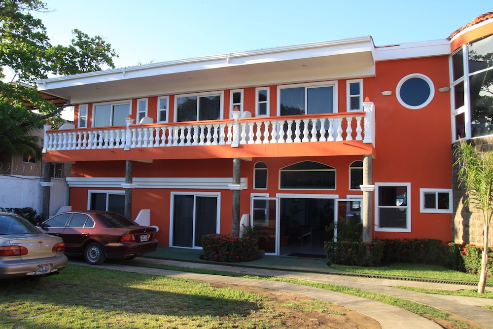 SABAS Beach Resort 2/66