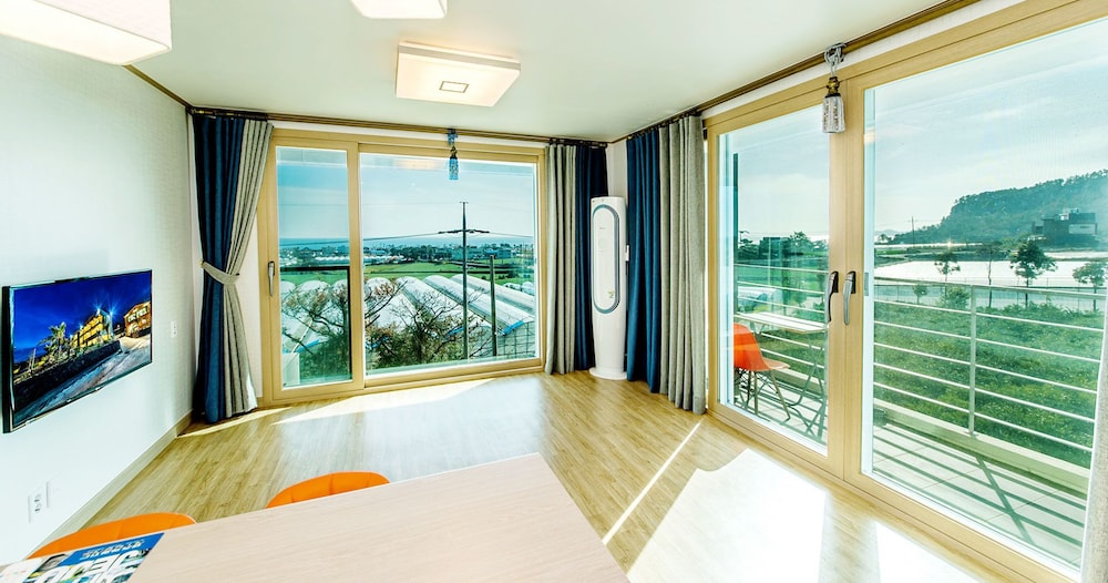 Seogwipo Villa Merci Pension 20/42