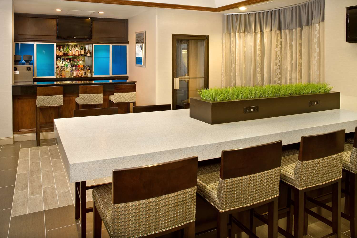 restaurant cafeteria