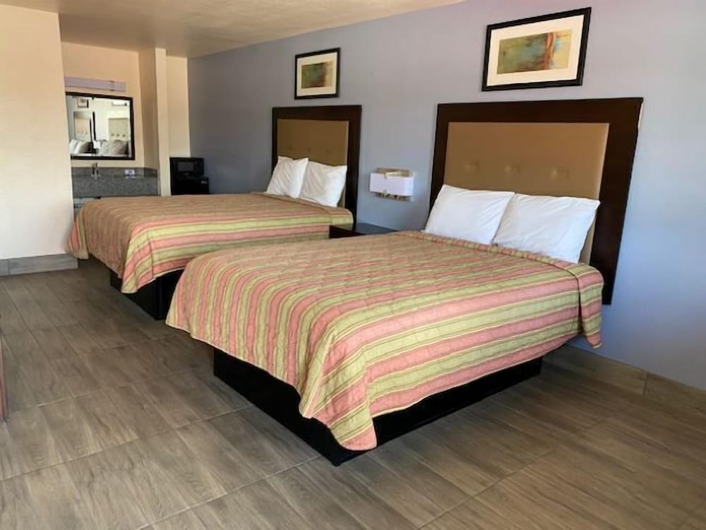 El Tejas Motel 1/20