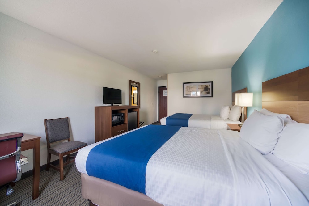 Ramada by Wyndham Effingham 5/41