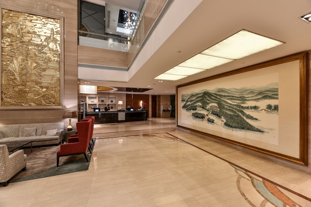 Hotel Equatorial Shanghai 24/34