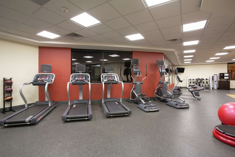 Hampton Inn & Suites I-35/ Mulvane 23/51