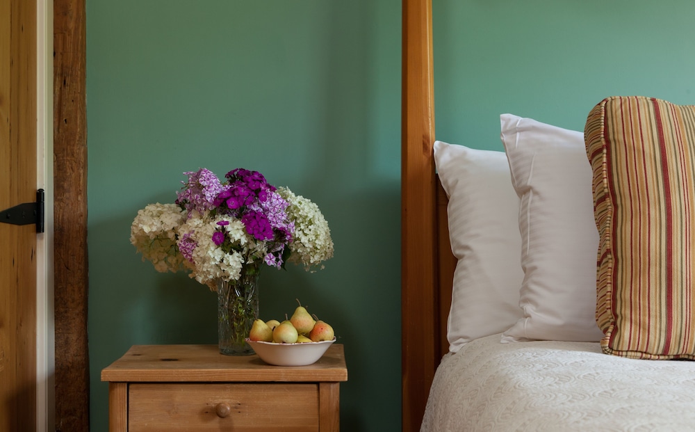The Inn at Round Barn Farm 34/70