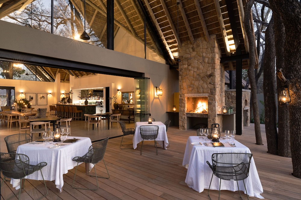 Monwana Game Lodge 16/19