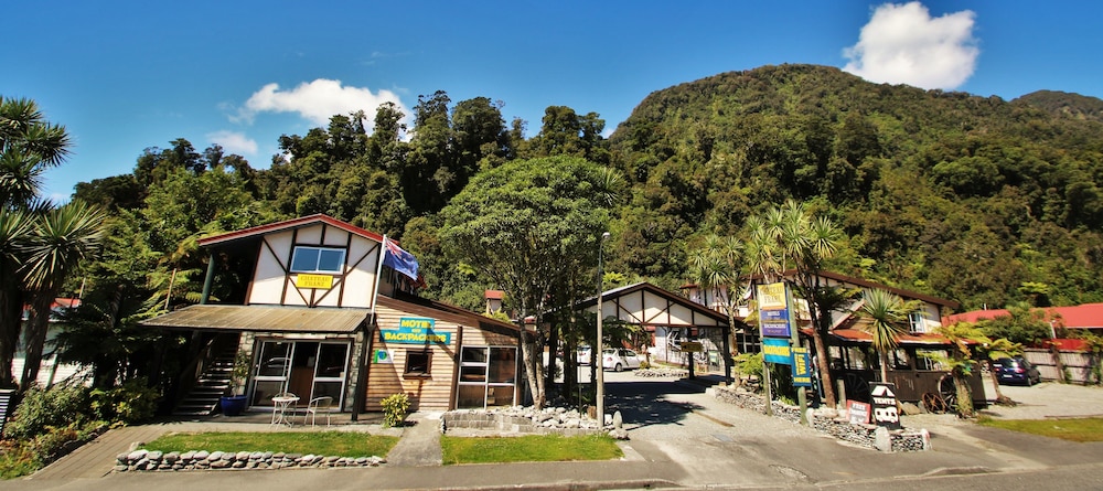 Chateau Franz Hostel 44/50
