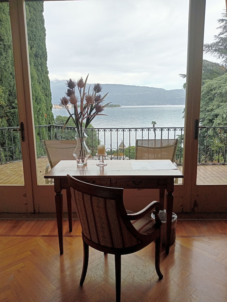 Villa Maria Au Lac 70/72
