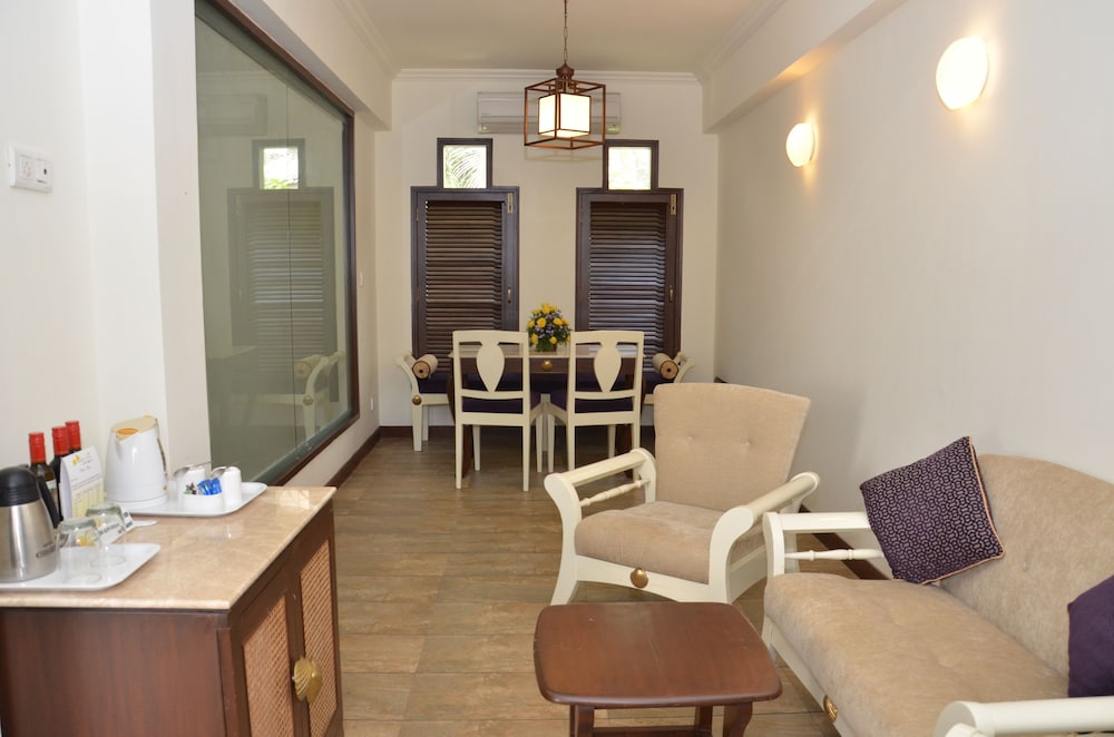 Sonesta Inn 40/50