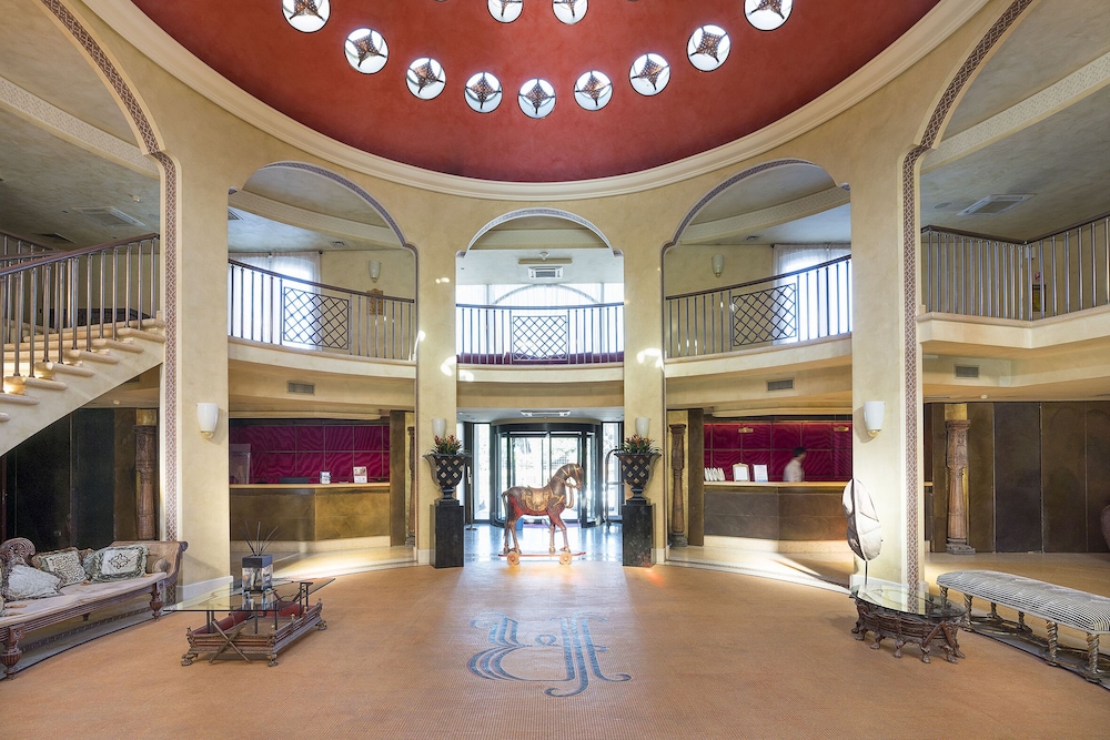 Romano Palace 37/64