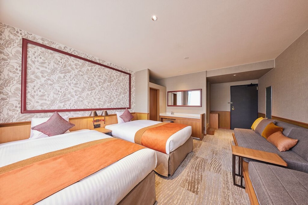 Renovated, Standard, Twin Beds, Murphy Bed, Sofa, South Wing