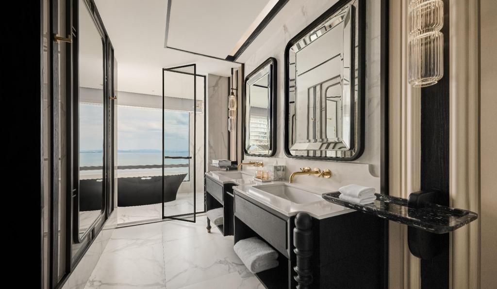 1 Bedroom, Grand, Loft, Suite, King Bed, High Floor