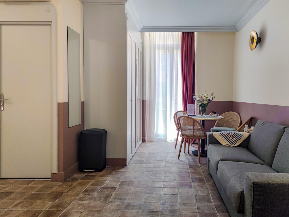 Hôtel Au Picardy 33/50