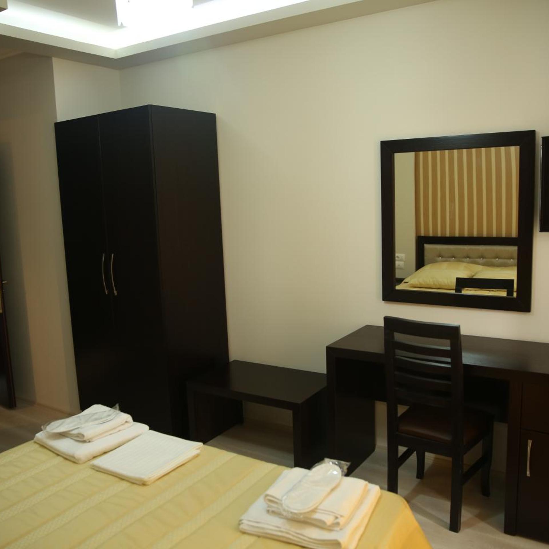 Hotel Pogradeci 45/55