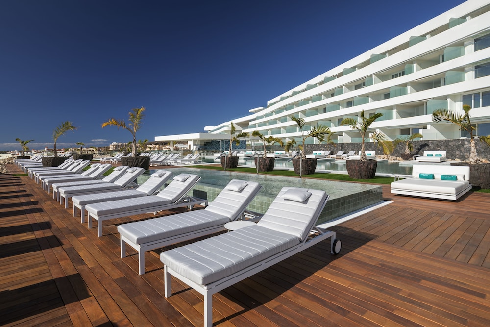 Royal Hideaway Corales Suites 6/77