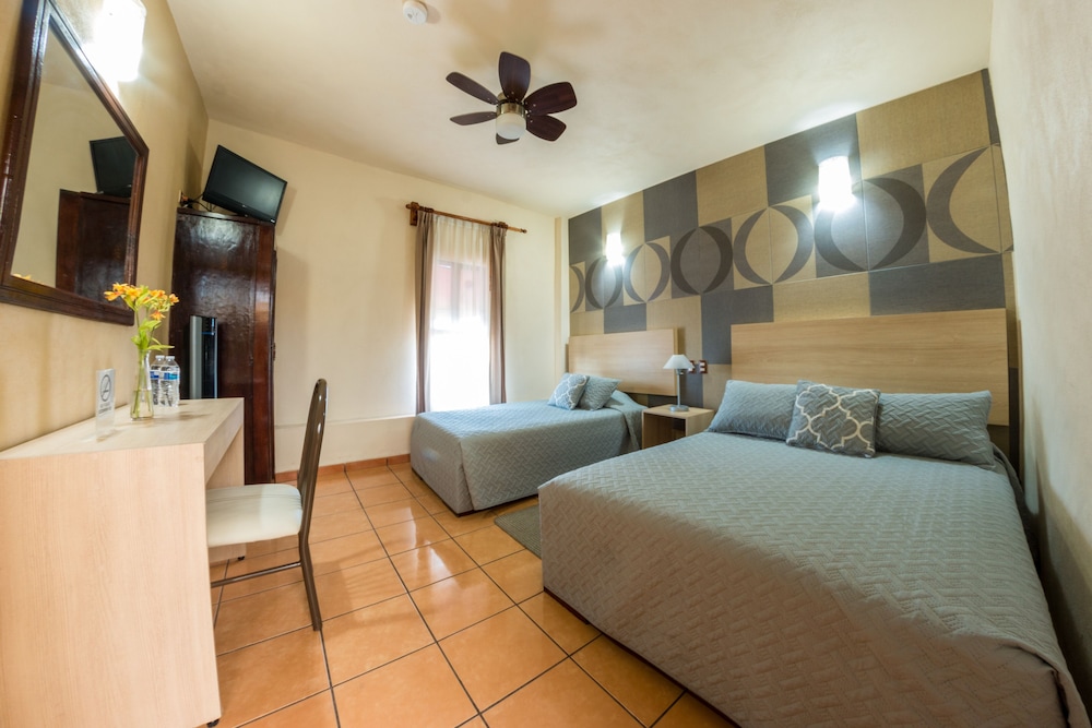 Hotel Estefania 11/45