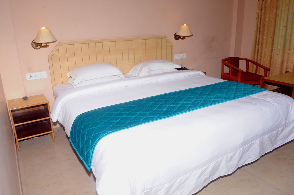Hotel Surguru 14/60