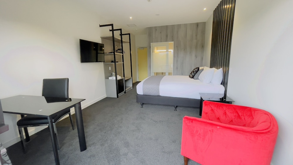 The Marlborough Riverside Hotel 28/48