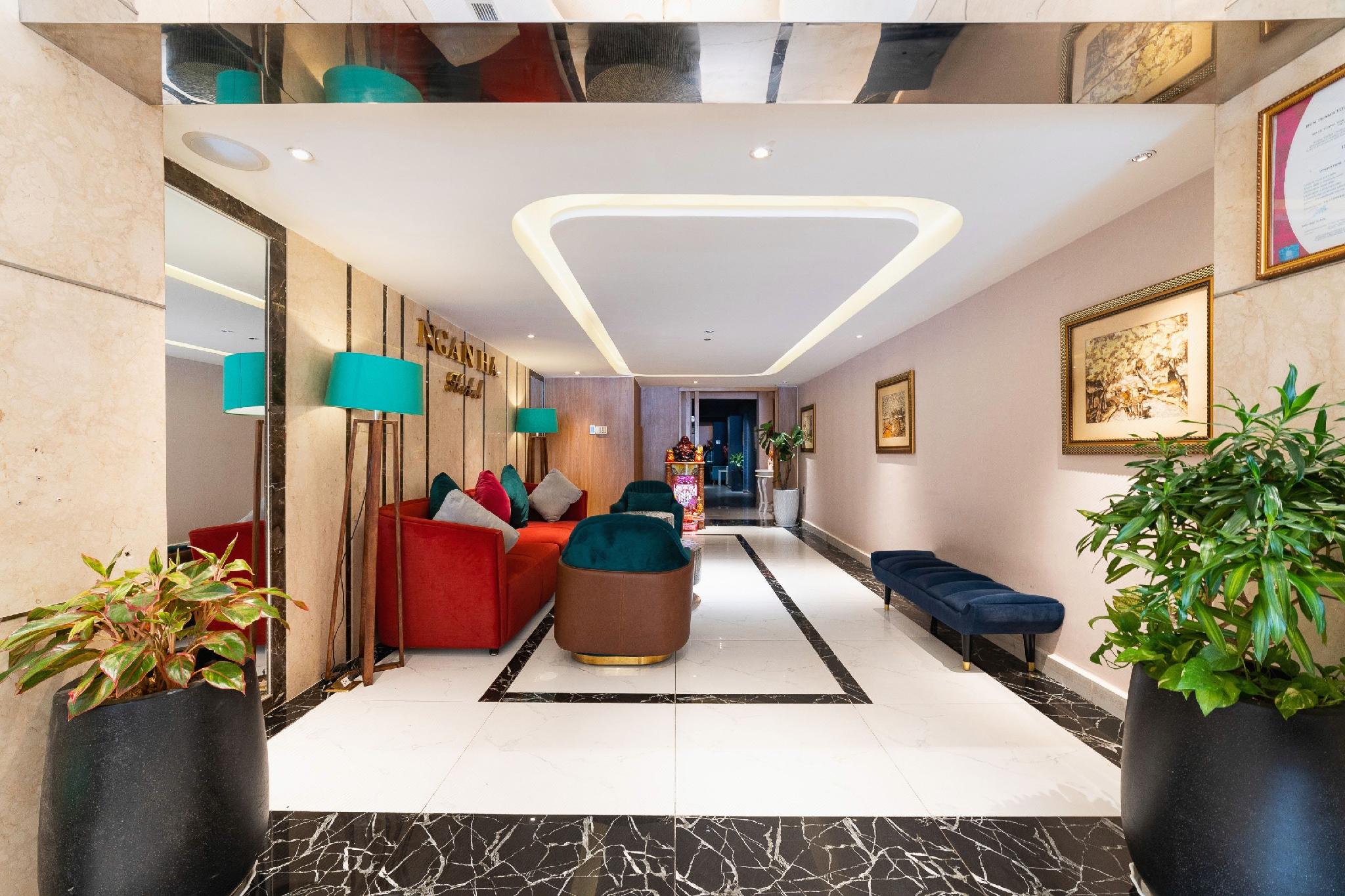Ngan Ha Hotel 71/80