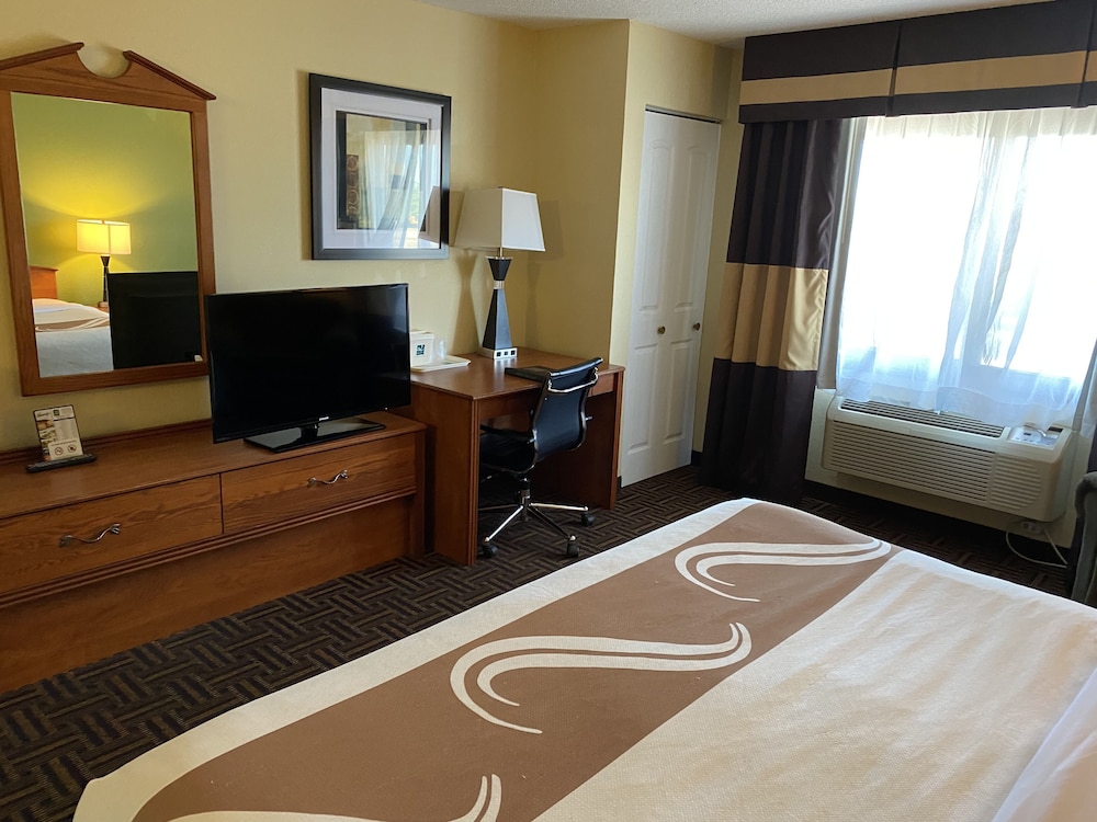 Quality Inn Bolingbrook I-55 21/47