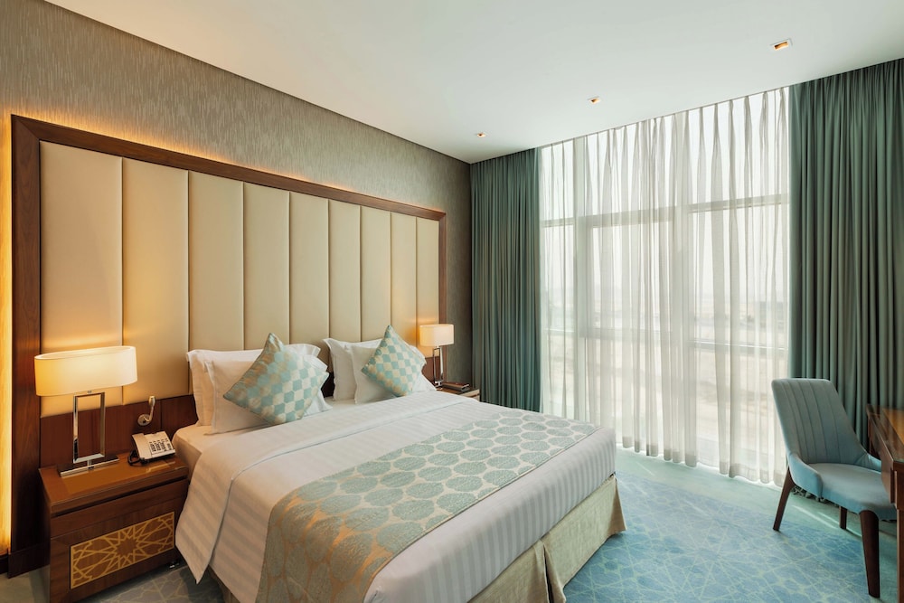 2 Bedroom Apartment City View