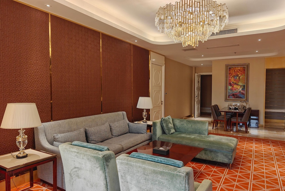 Ramada by Wyndham Sihanoukville Xinhaohui Palace 48/64