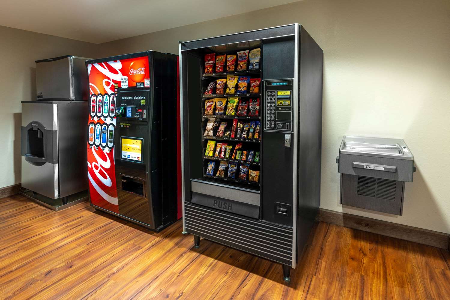 Microtel Inn & Suites by Wyndham Raton 10/21