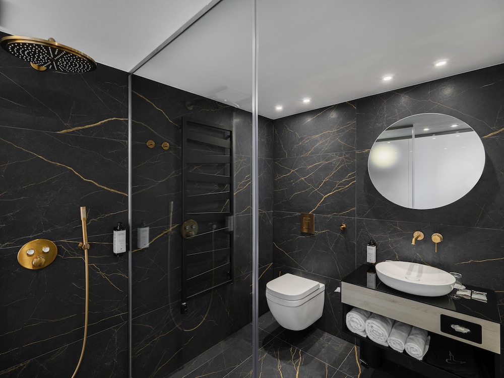 غرفة سوبيريور بسرير مزدوج مع أريكة، Mercure Tokaj Center 7/10