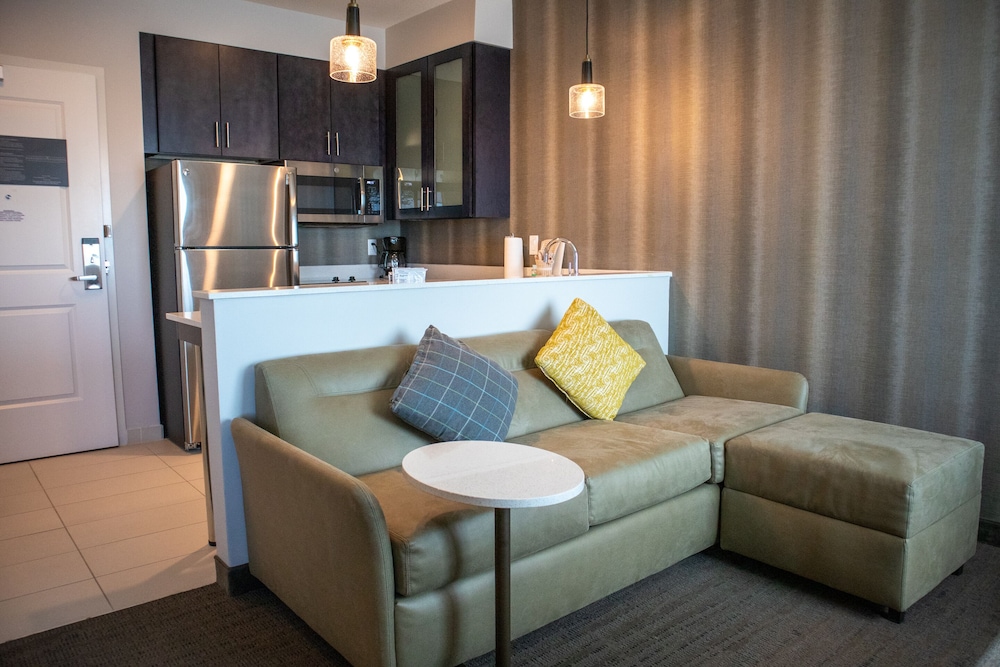 Residence Inn Phoenix Mesa East 24/34