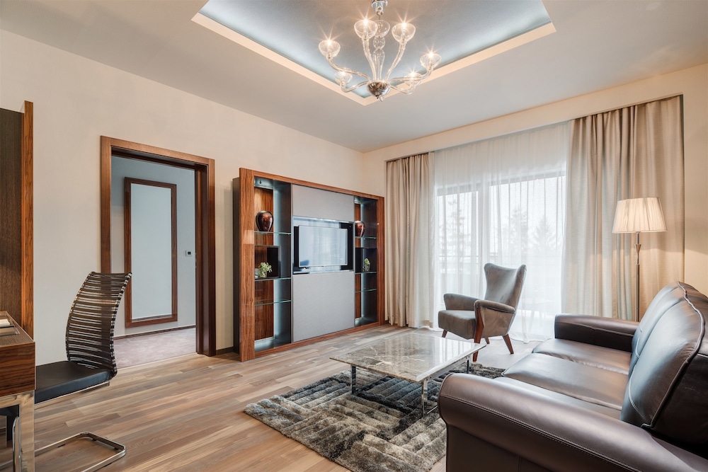 Sky Blue Hotel Spa 43/55