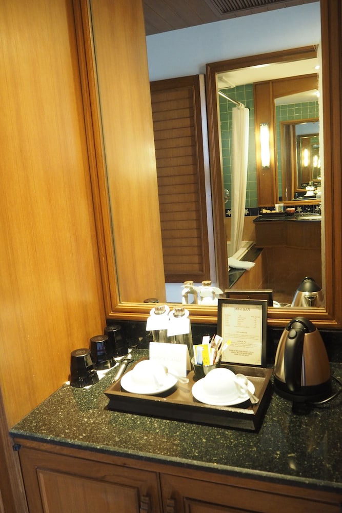 Woodlands Hotel And Resort 33/65