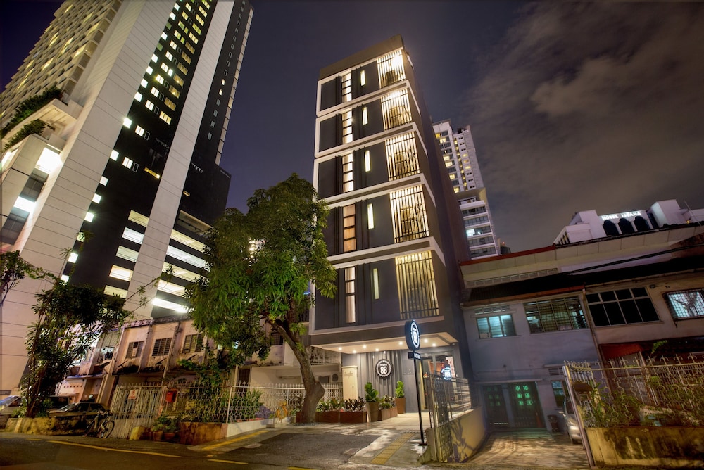 Hotel Twenty 8B 37/40
