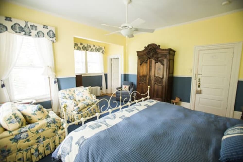 Albemarle Inn 35/79