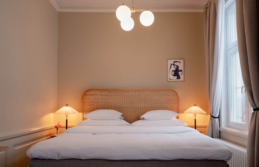 Park, Superior, King Bed