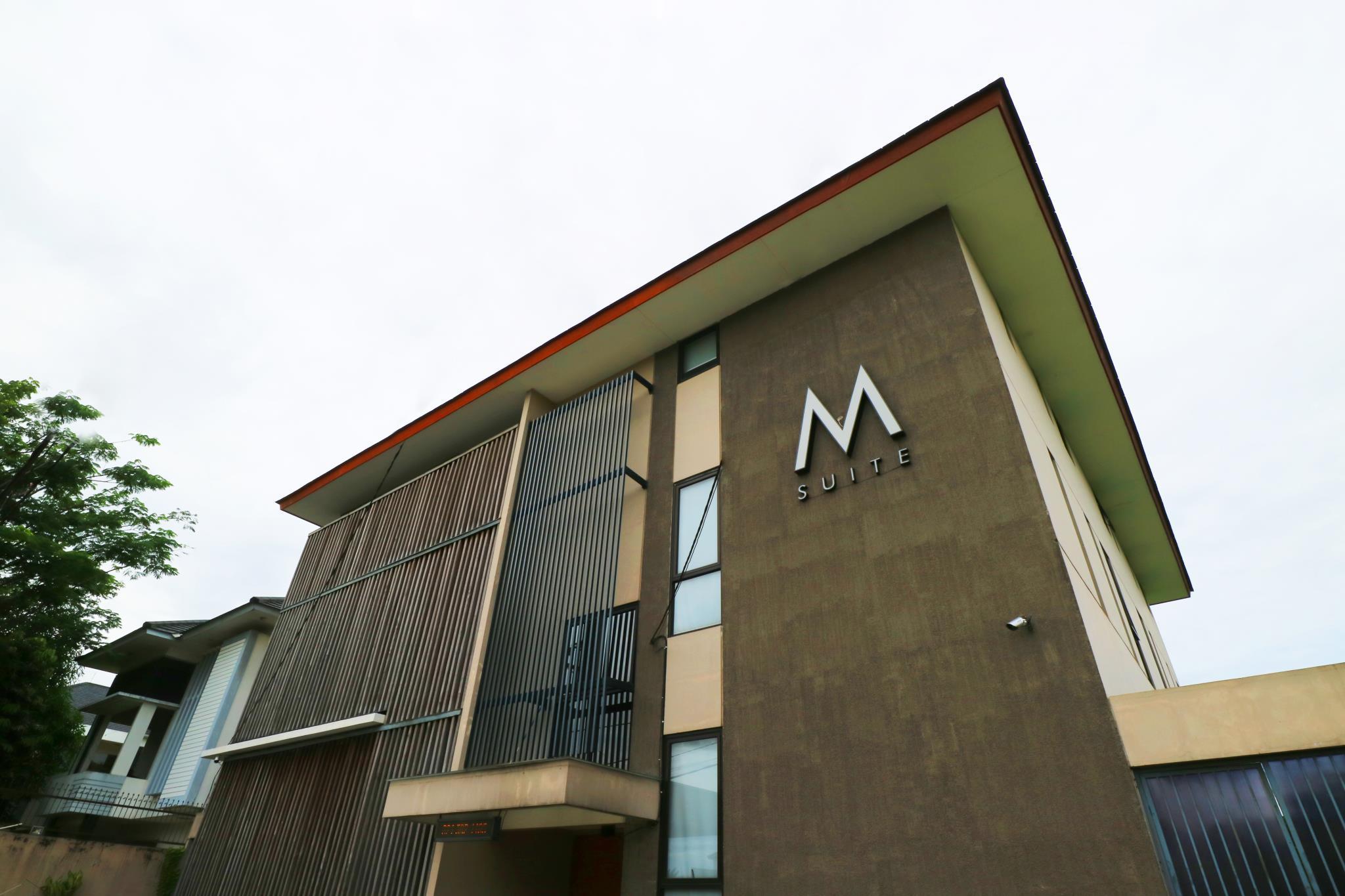 M Suite 2/22