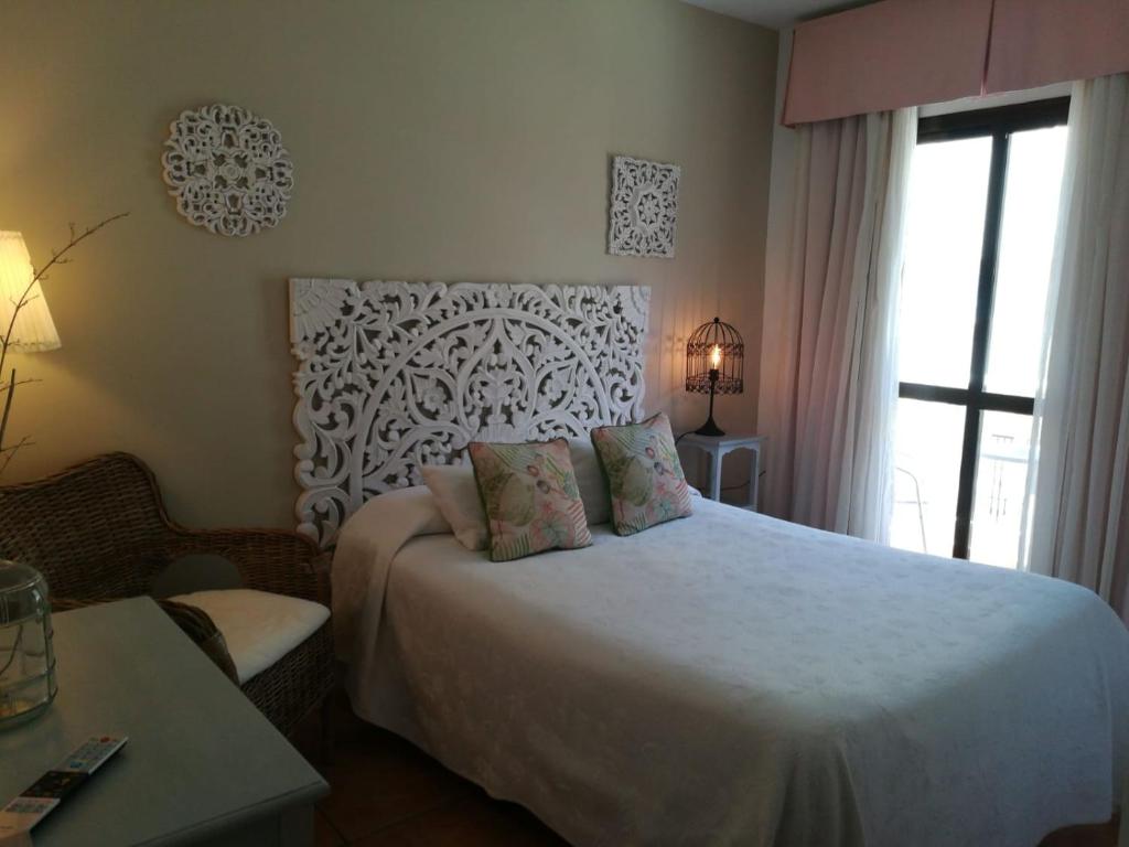 Room, Single, Double Bed