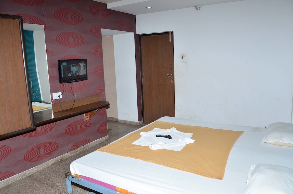 Hotel Sai Kamal 15/57