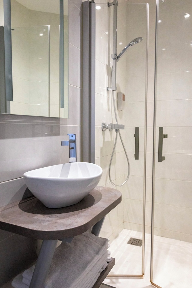 غرفة سوبيريور ثلاثية بسرير مزدوج وسرير فردي 9/10