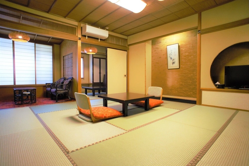 Yuzankaku 18/22