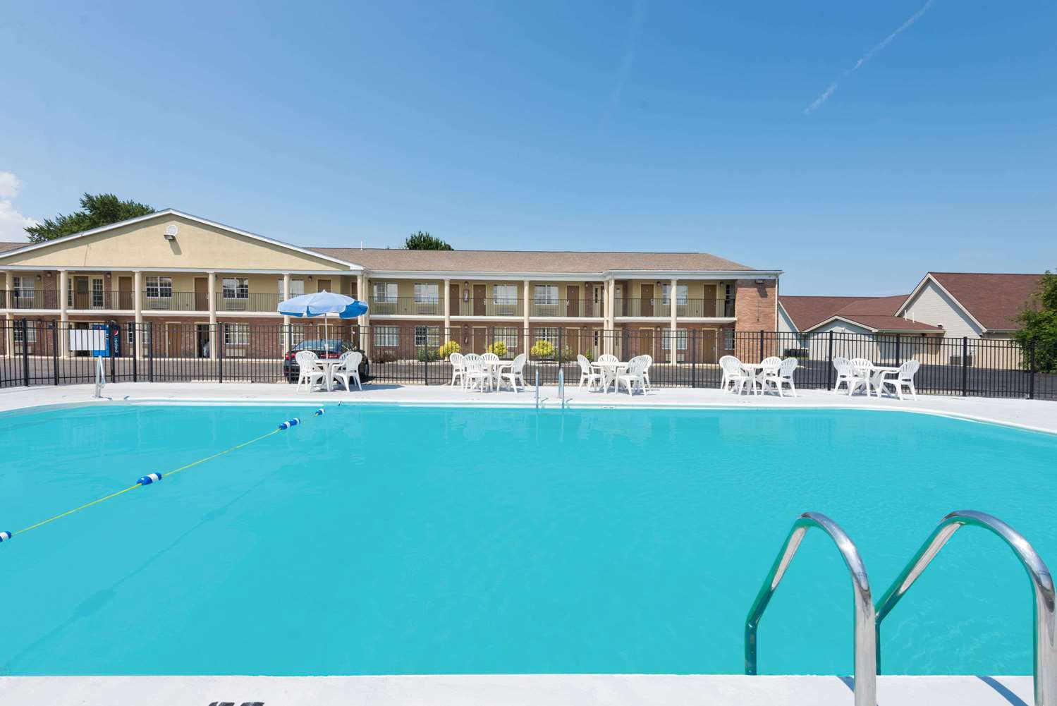 Days Inn By Wyndham Amherst 3/11
