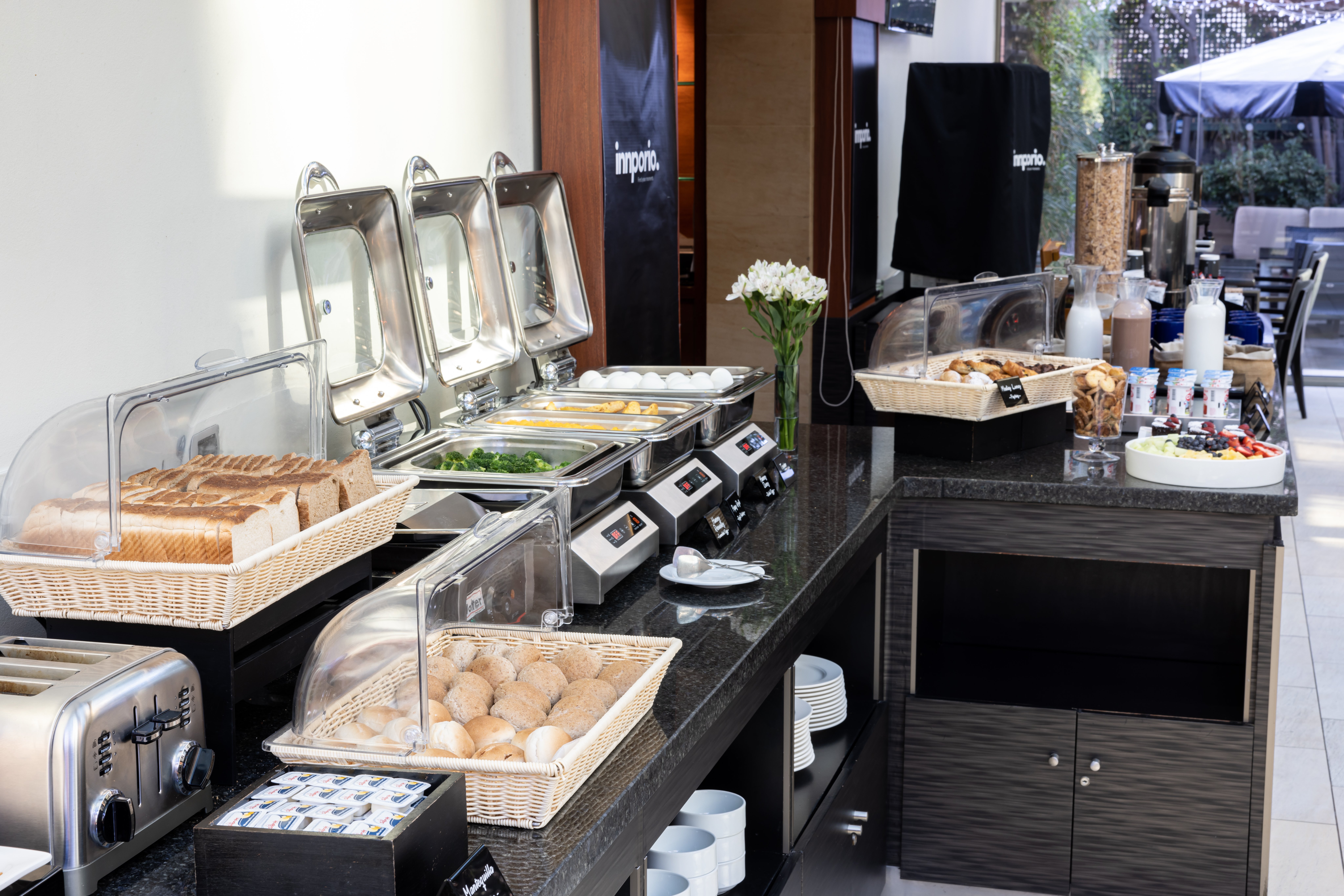 Holiday Inn Express Santiago Las Condes Former Holiday Inn Express Santiago el Golf 33/75