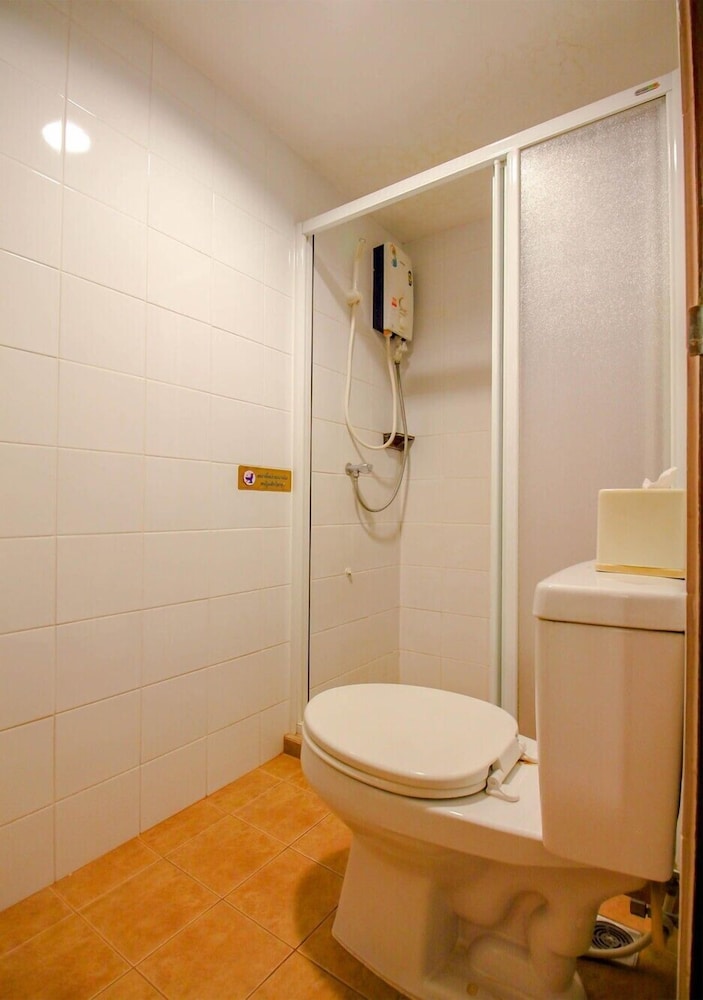 Super OYO 484 Pannee Residence Khaosan (SHA Plus) 42/43