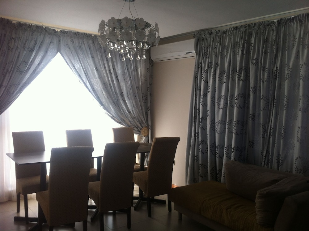 First Avenue Guest House 13/19