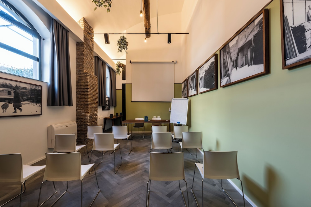 Horti 14 Borgo Trastevere Hotel 56/65