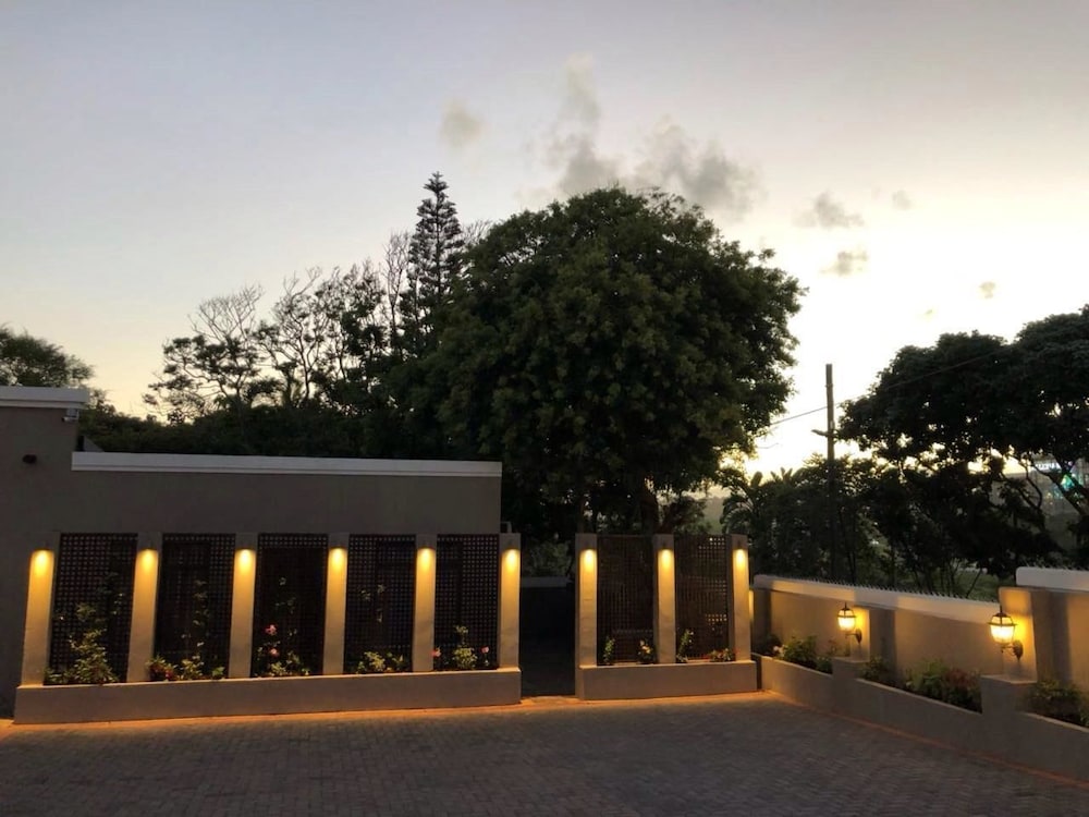 Beach Retreat Guest House 33/39