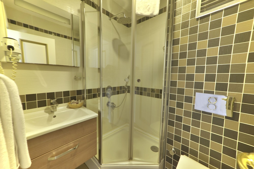 Sarnic Premier Hotel 14/61