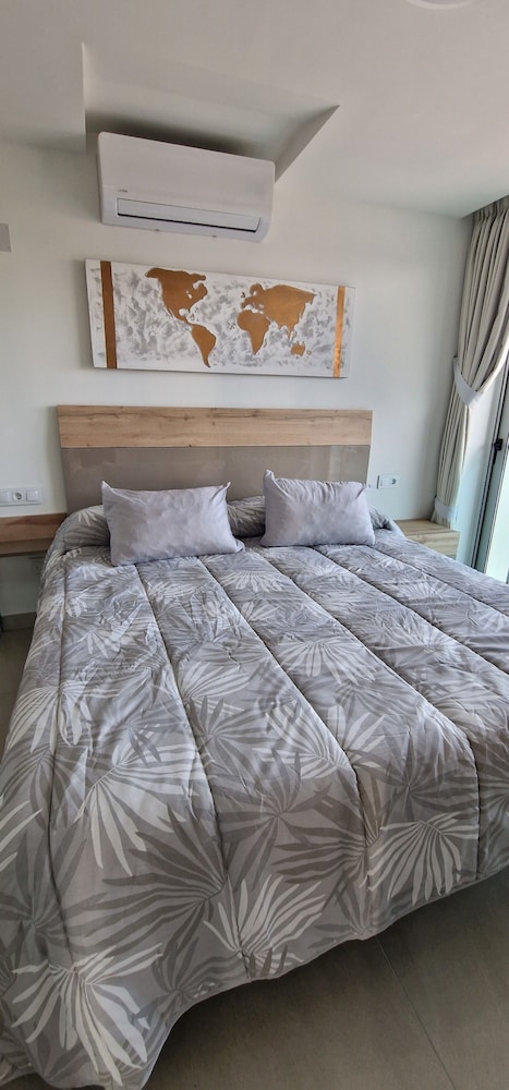 Apartamentos Oasis De La Cala 10/45