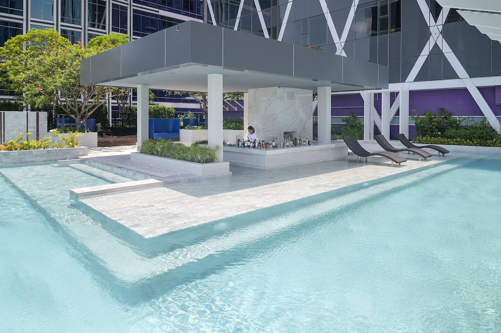 Mode Sathorn Hotel 67/73
