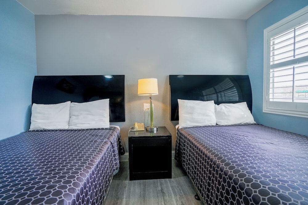 Economy Inn Buttonwillow Bakersfield I-5 20/39
