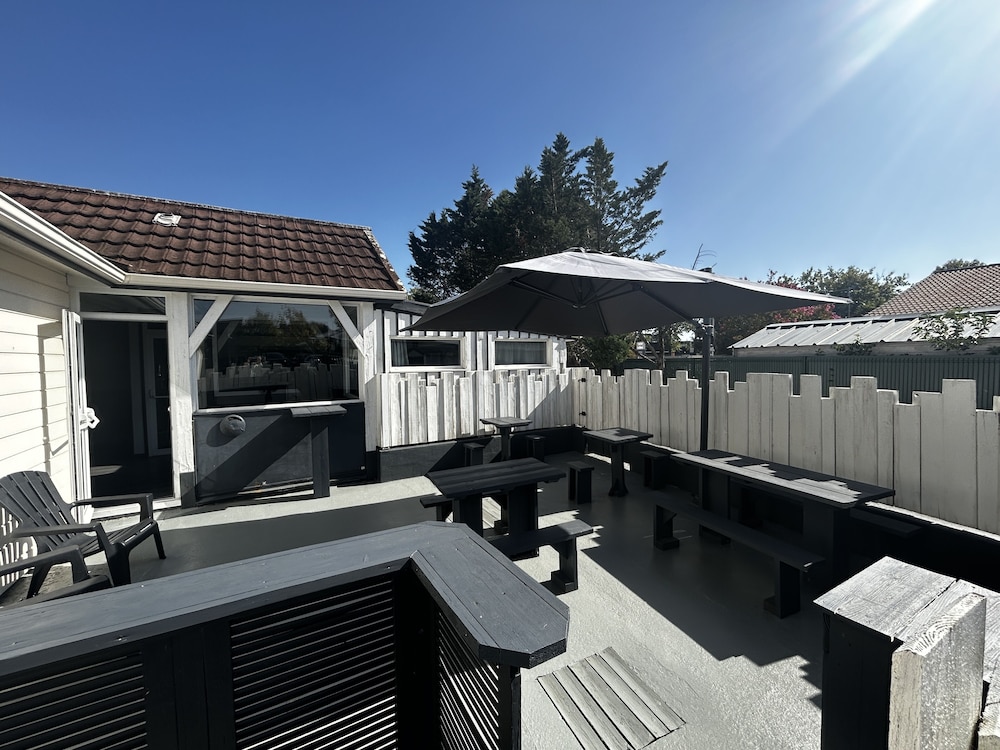 Hotel Wood Inn Merignac 38/52