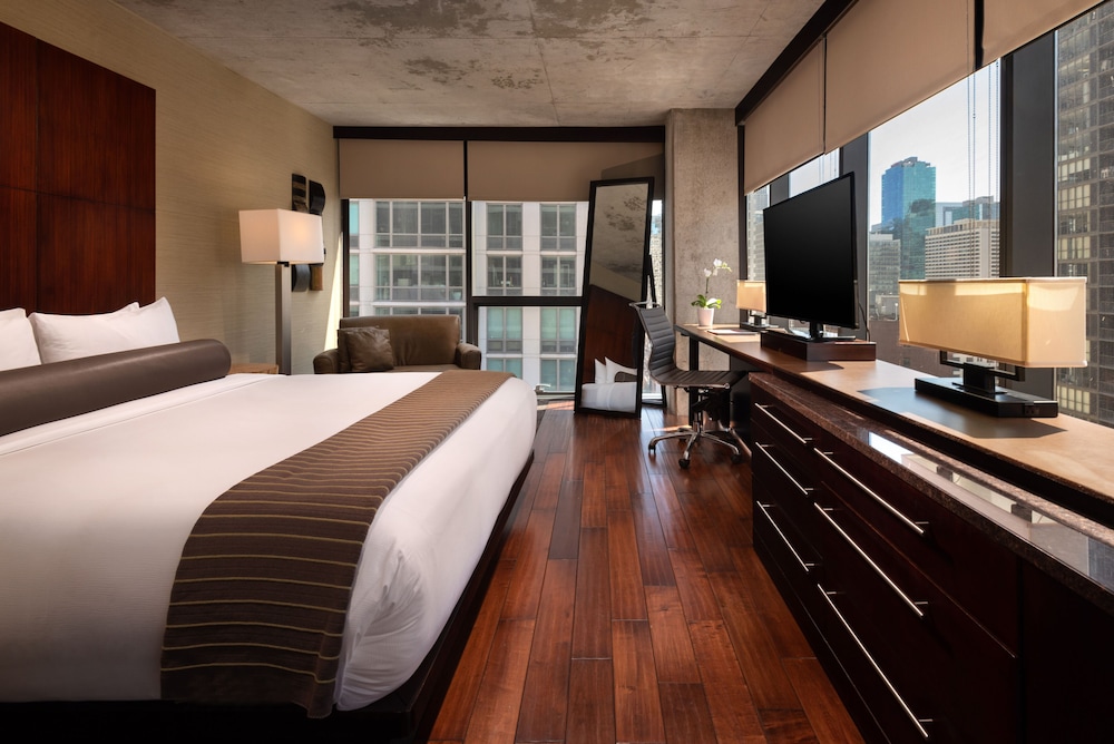 Panoramic, Single, King Bed